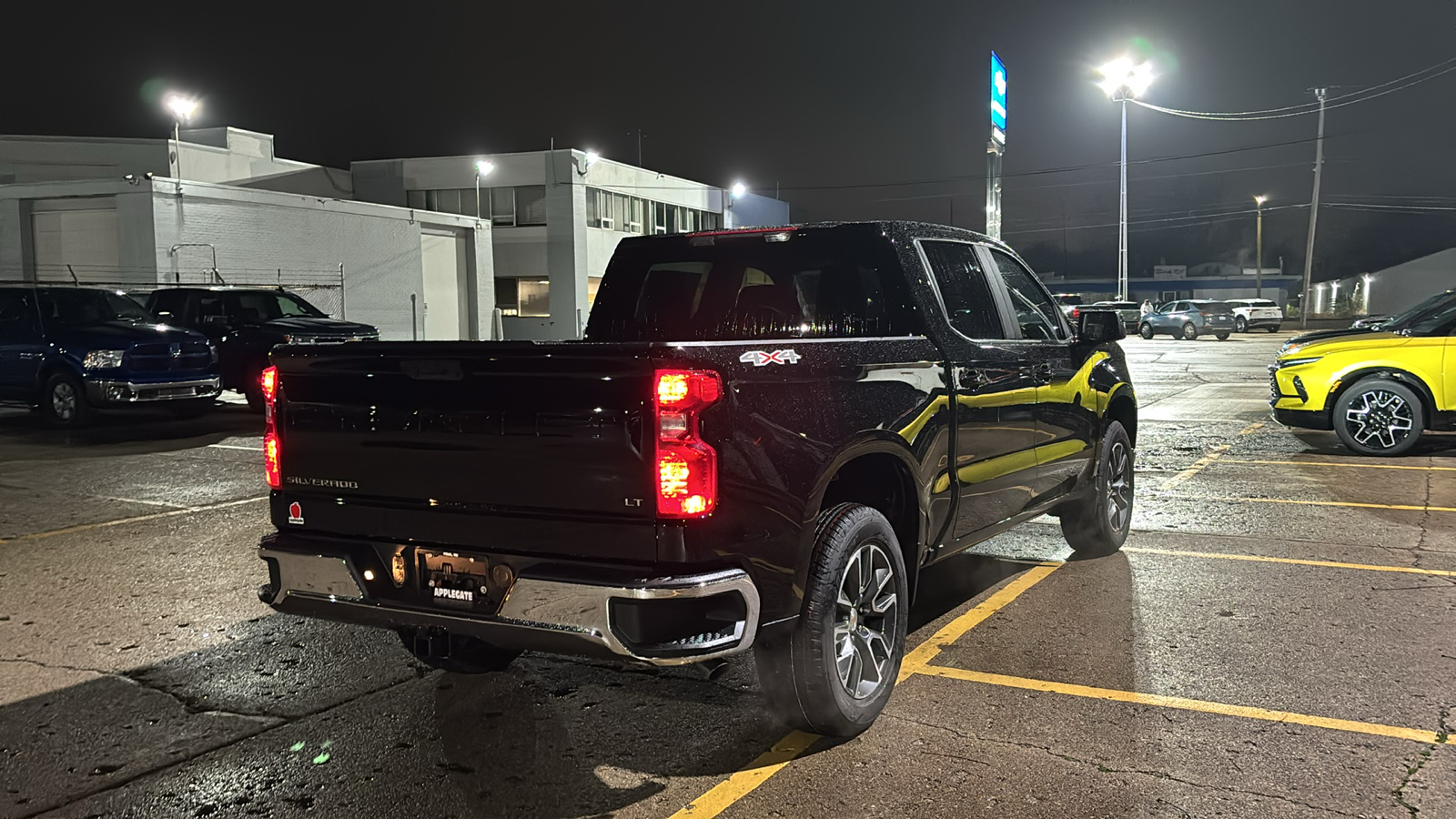 2025 Chevrolet Silverado 1500 LT 5