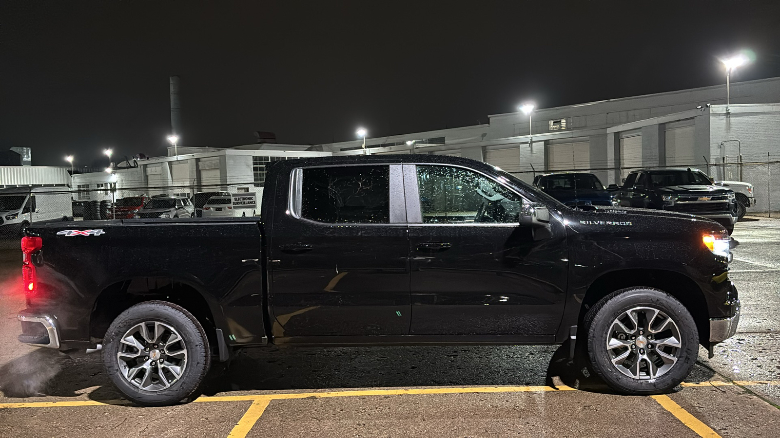 2025 Chevrolet Silverado 1500 LT 6