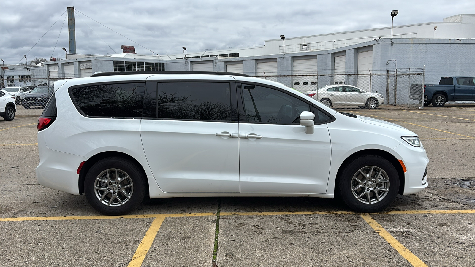 2021 Chrysler Pacifica Touring 6