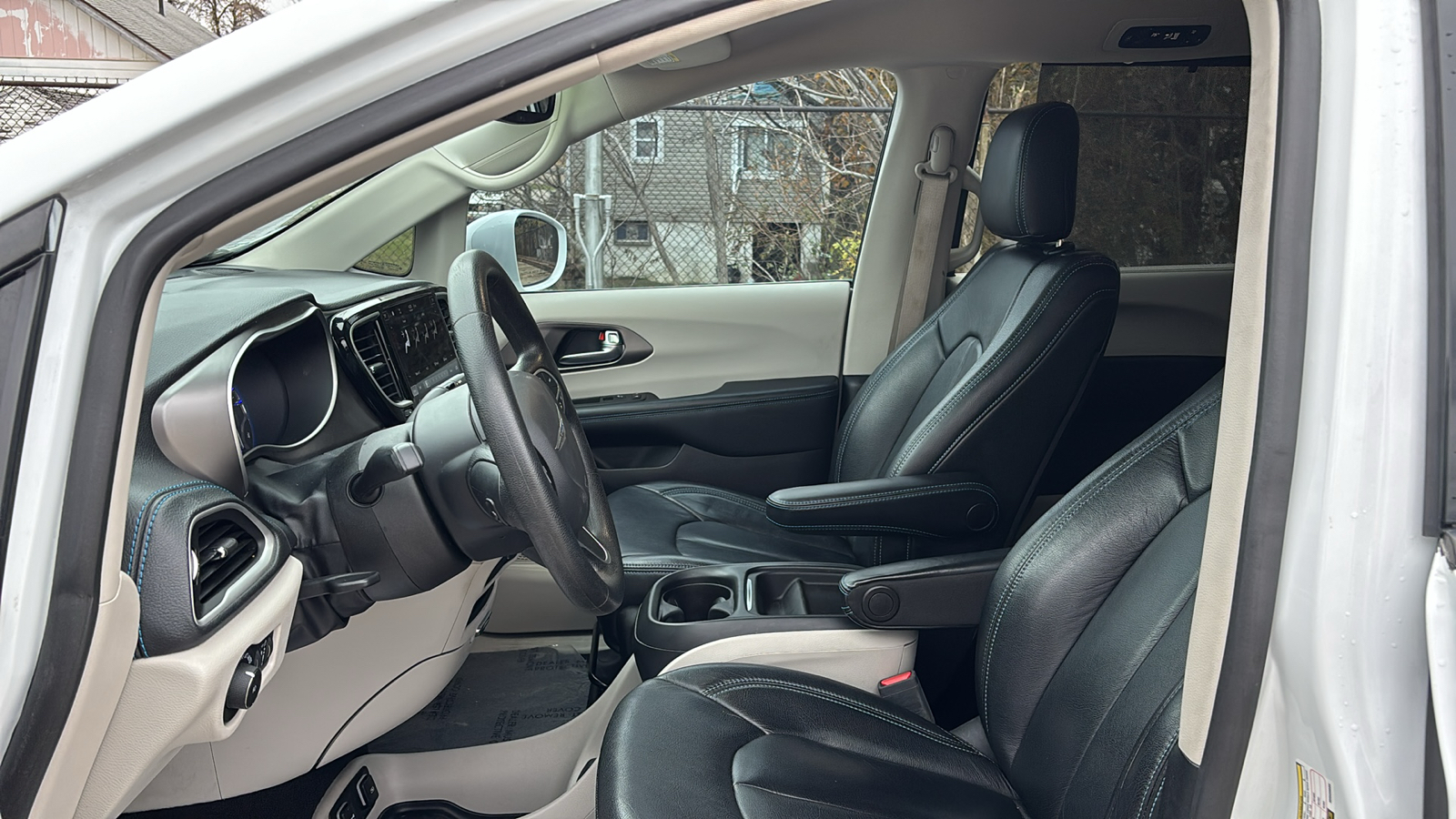 2021 Chrysler Pacifica Touring 9