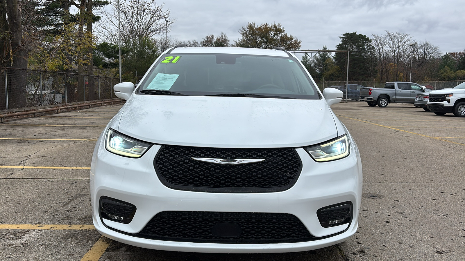 2021 Chrysler Pacifica Touring 32