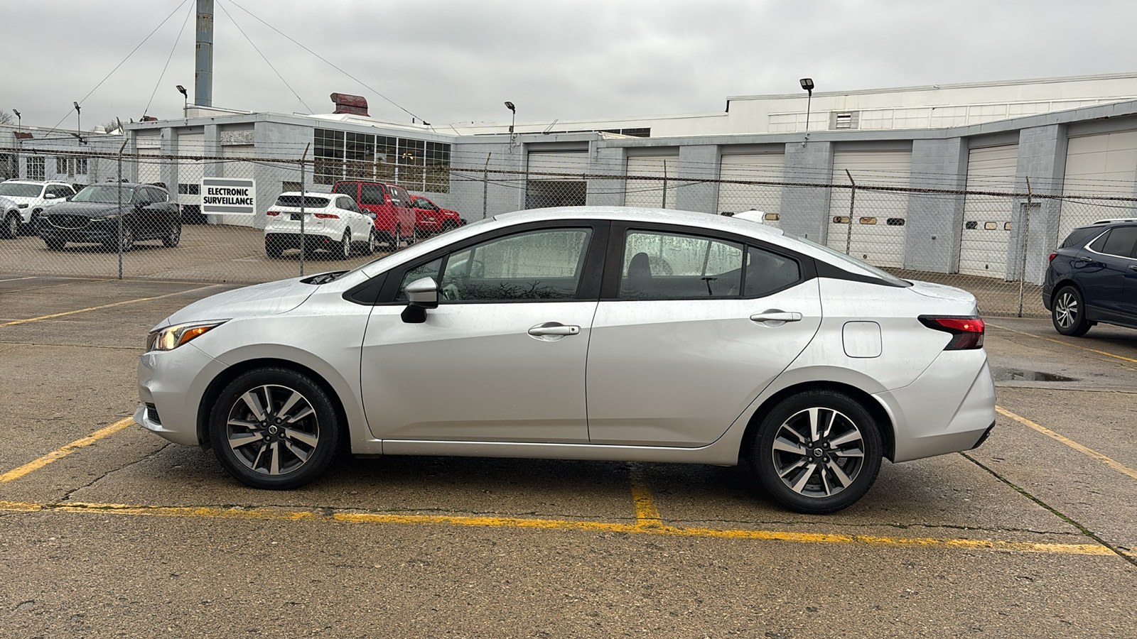 2021 Nissan Versa SV 3