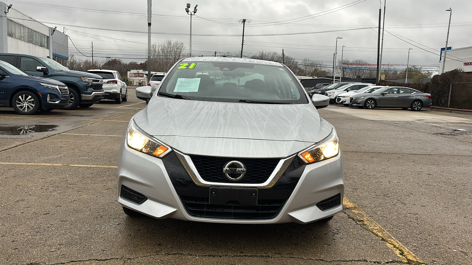 2021 Nissan Versa SV 30