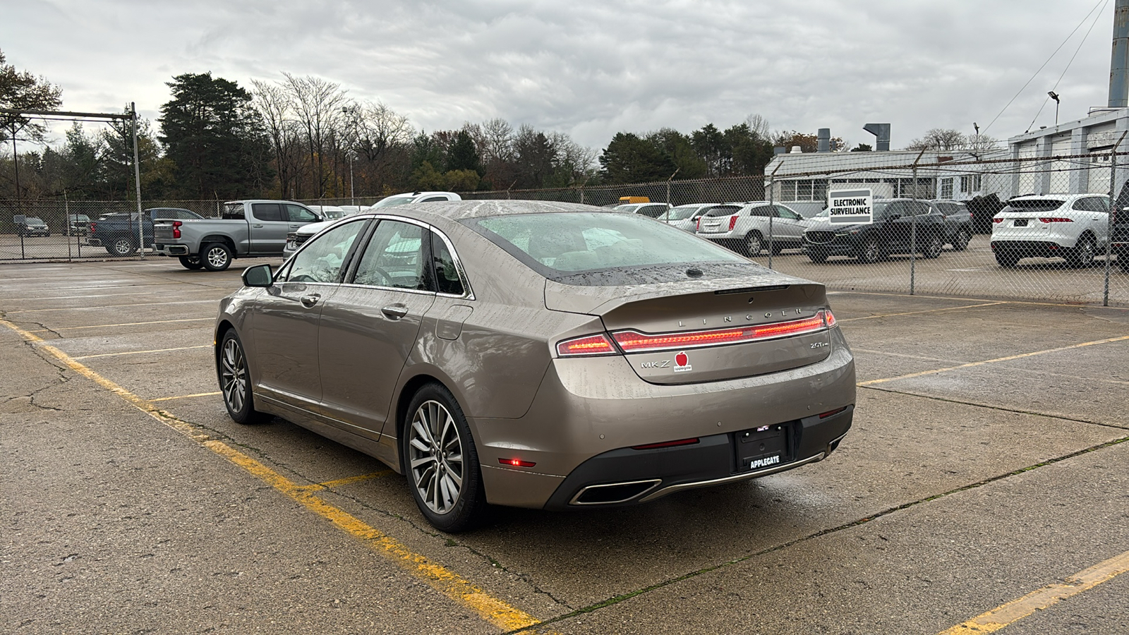 2020 Lincoln MKZ Standard 4