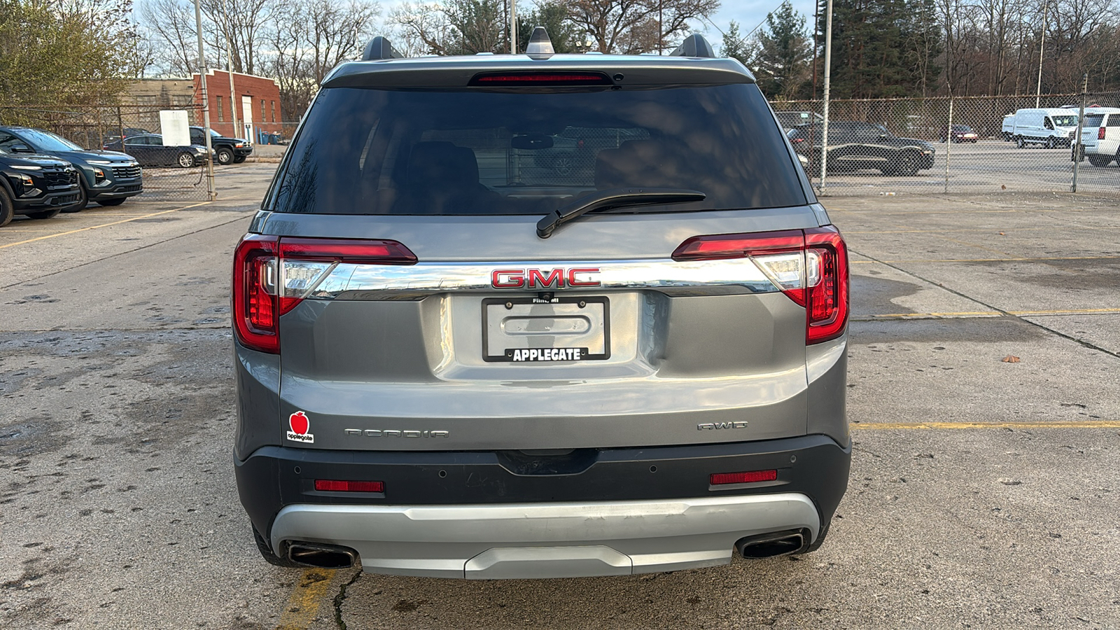 2020 GMC Acadia SLT 32