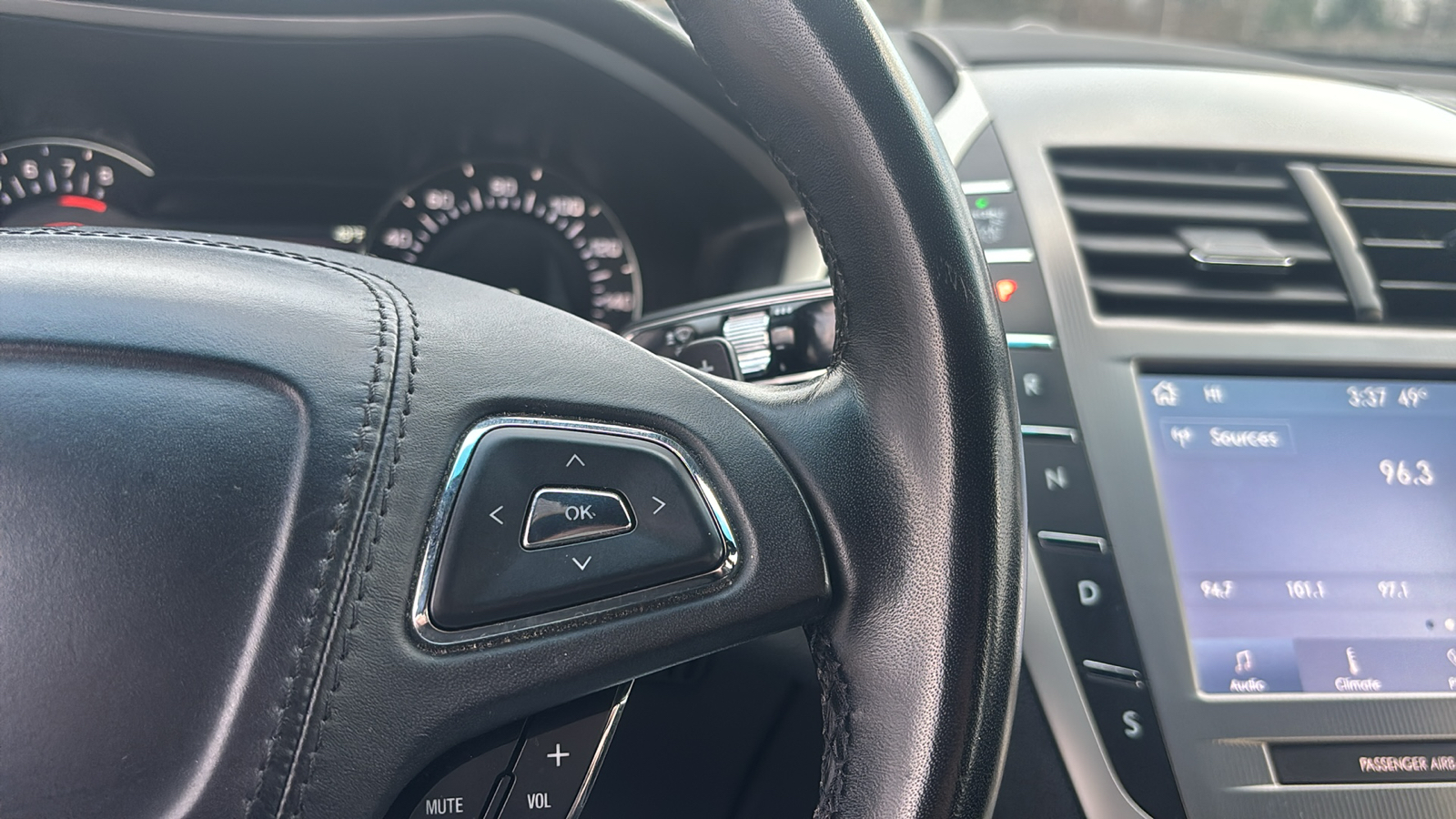 2020 Lincoln MKZ Standard 16