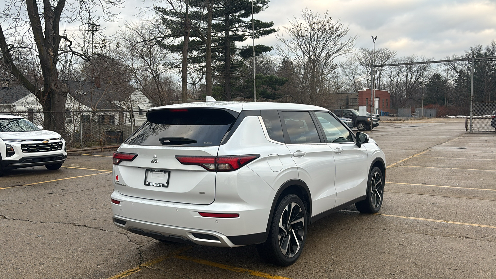 2023 Mitsubishi Outlander  5