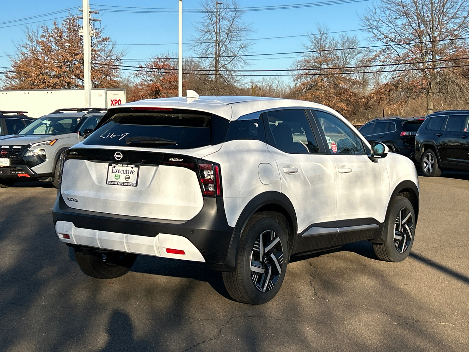 2025 Nissan Kicks SV 2