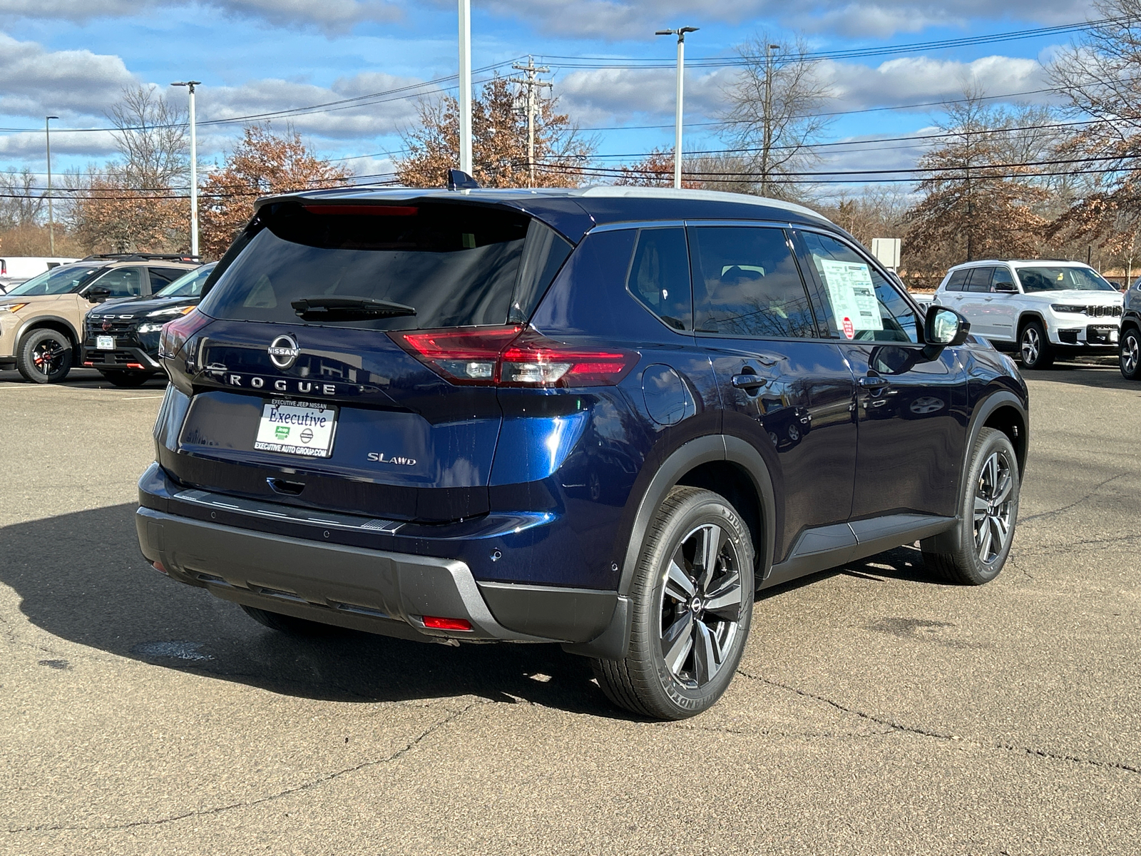 2025 Nissan Rogue SL 2