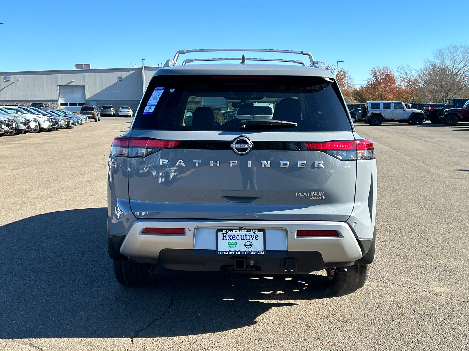 2025 Nissan Pathfinder Platinum 3