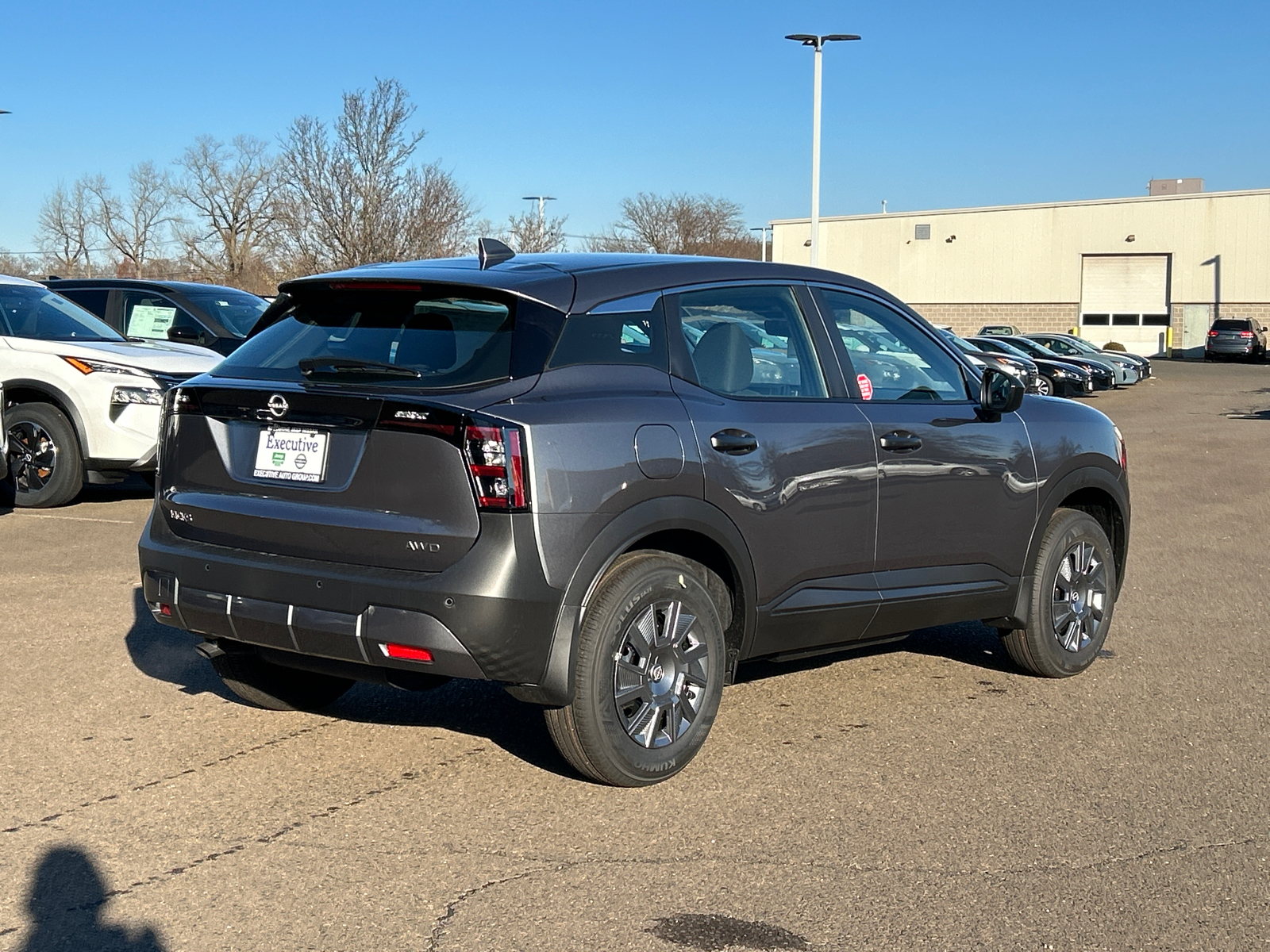 2025 Nissan Kicks S 2