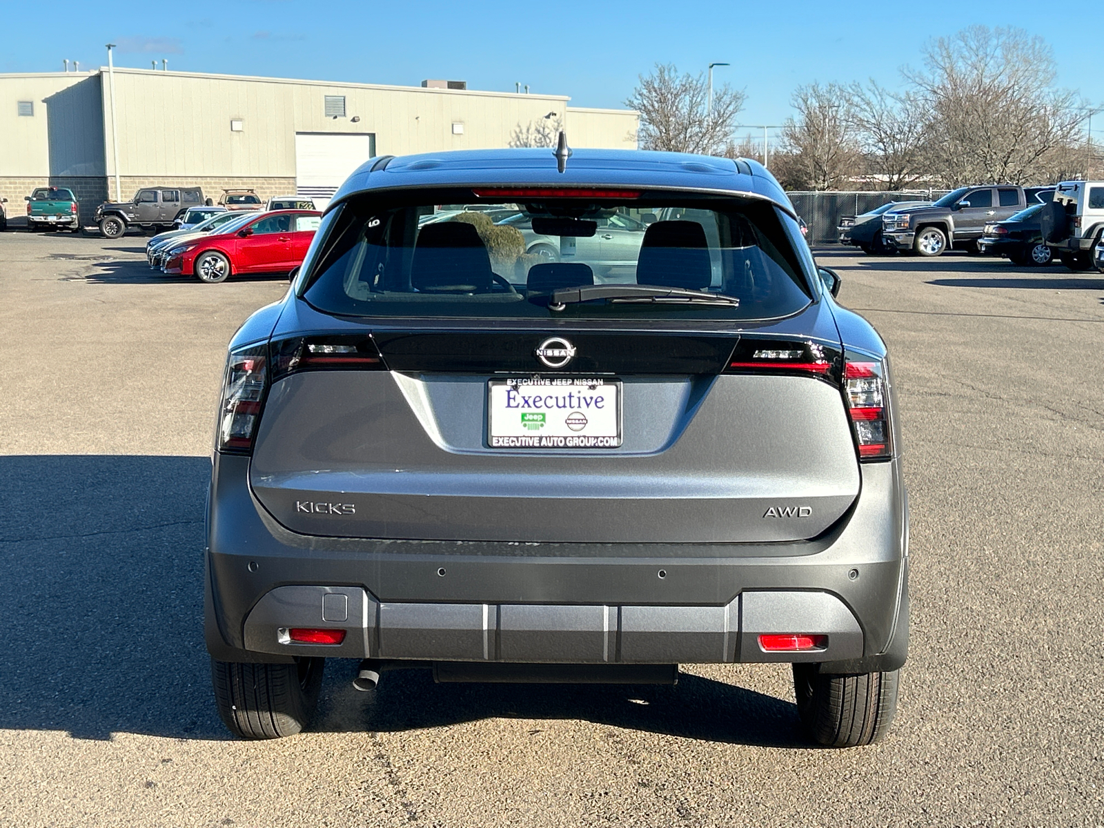 2025 Nissan Kicks S 3