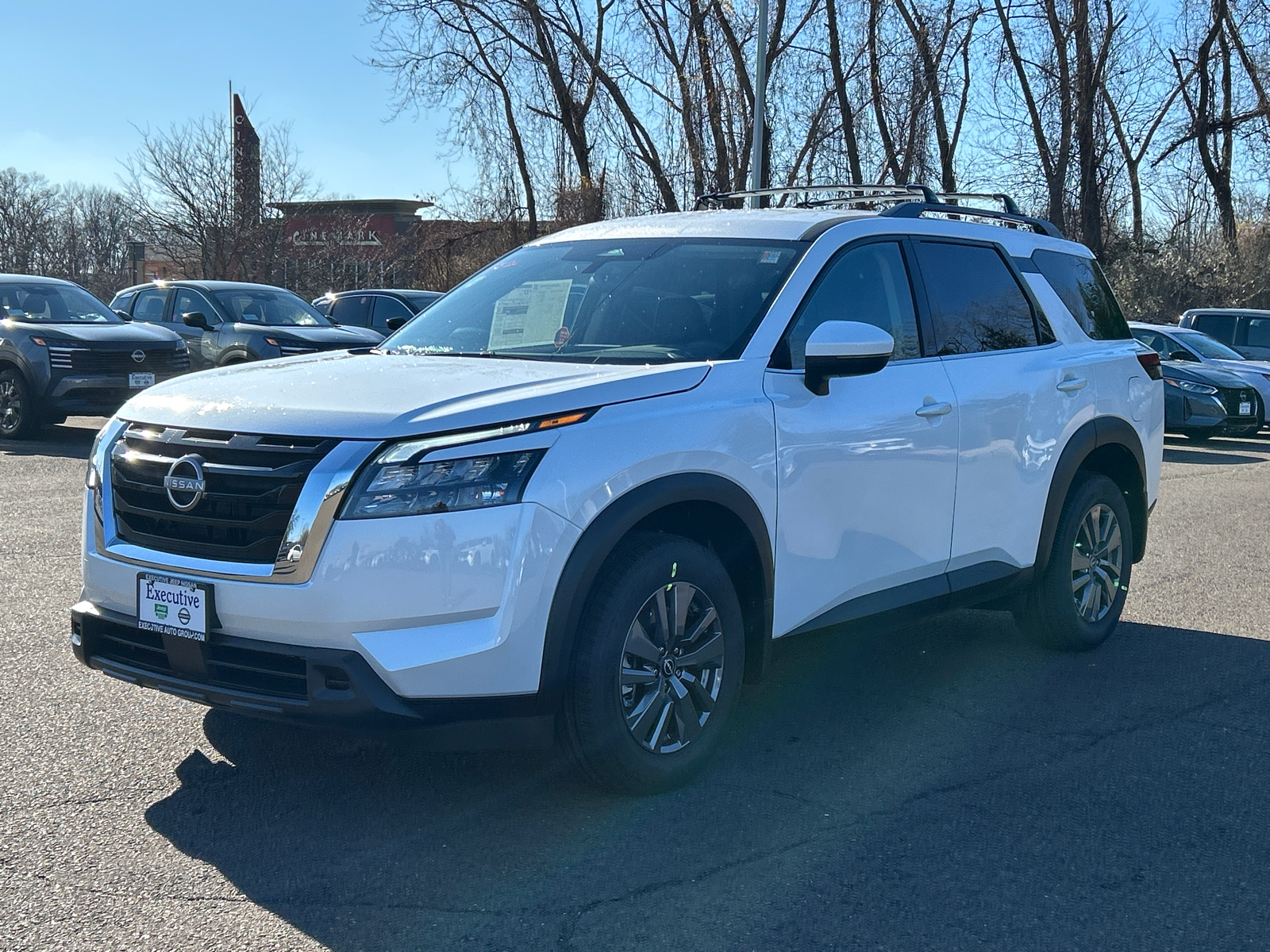 2025 Nissan Pathfinder SV 5