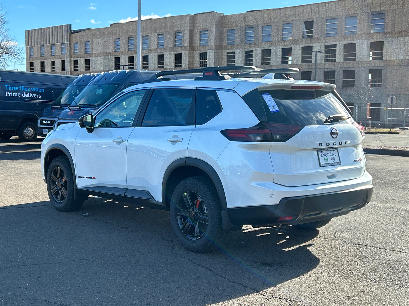 2025 Nissan Rogue Rock Creek 4