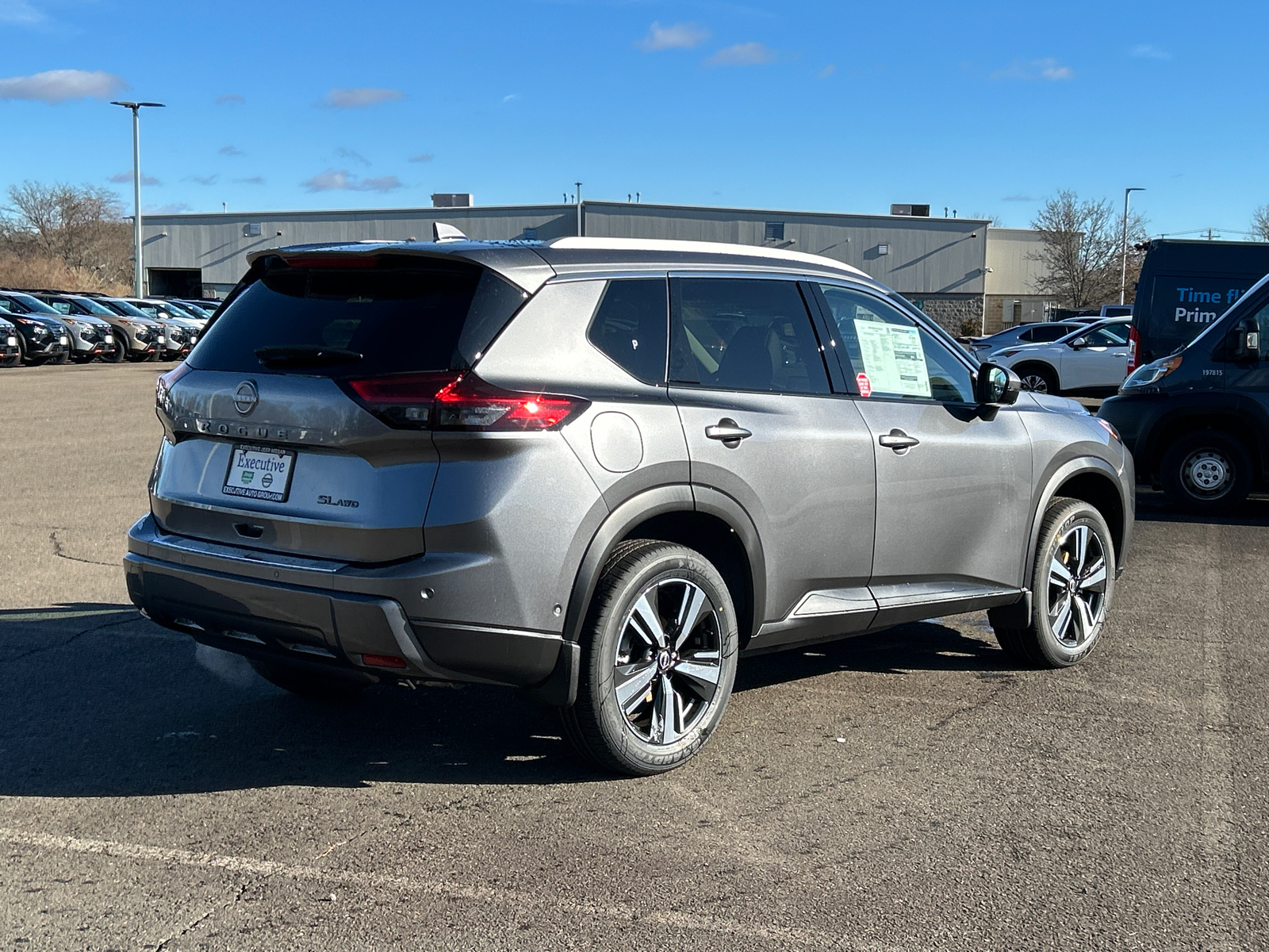 2025 Nissan Rogue SL 2