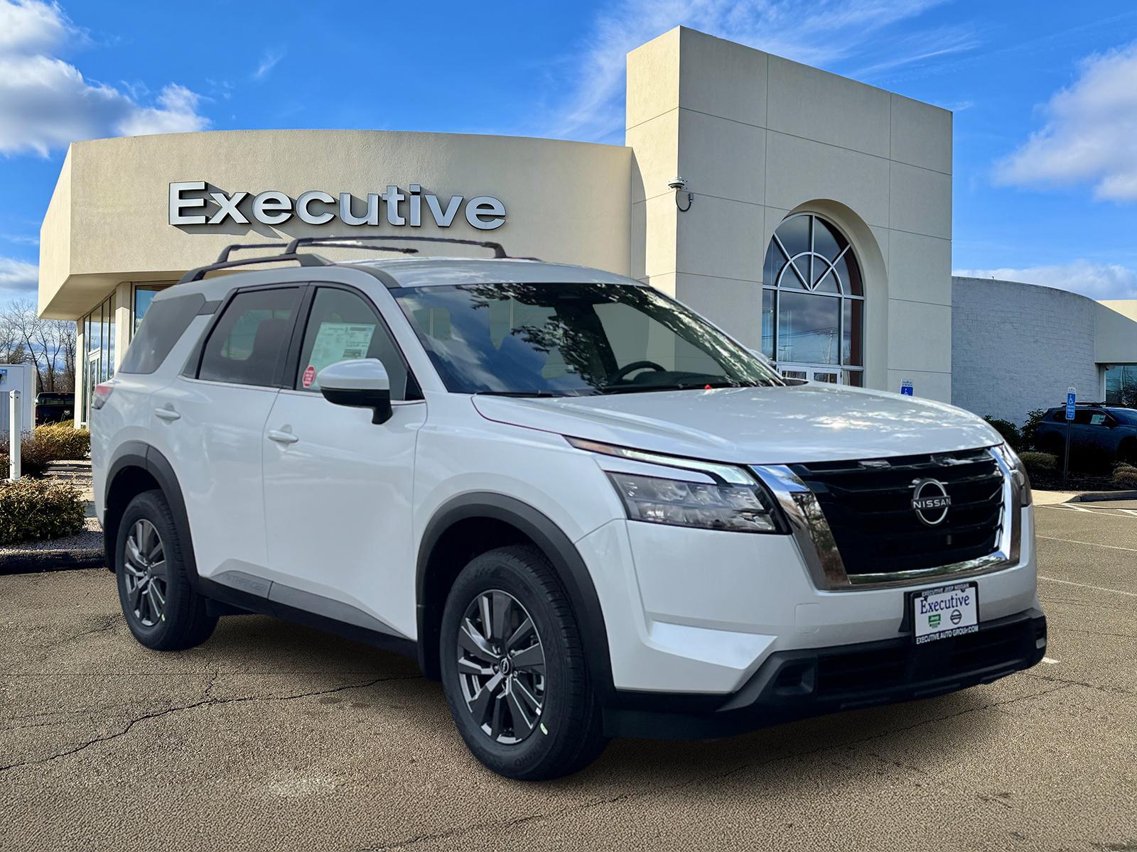 2025 Nissan Pathfinder SV 1