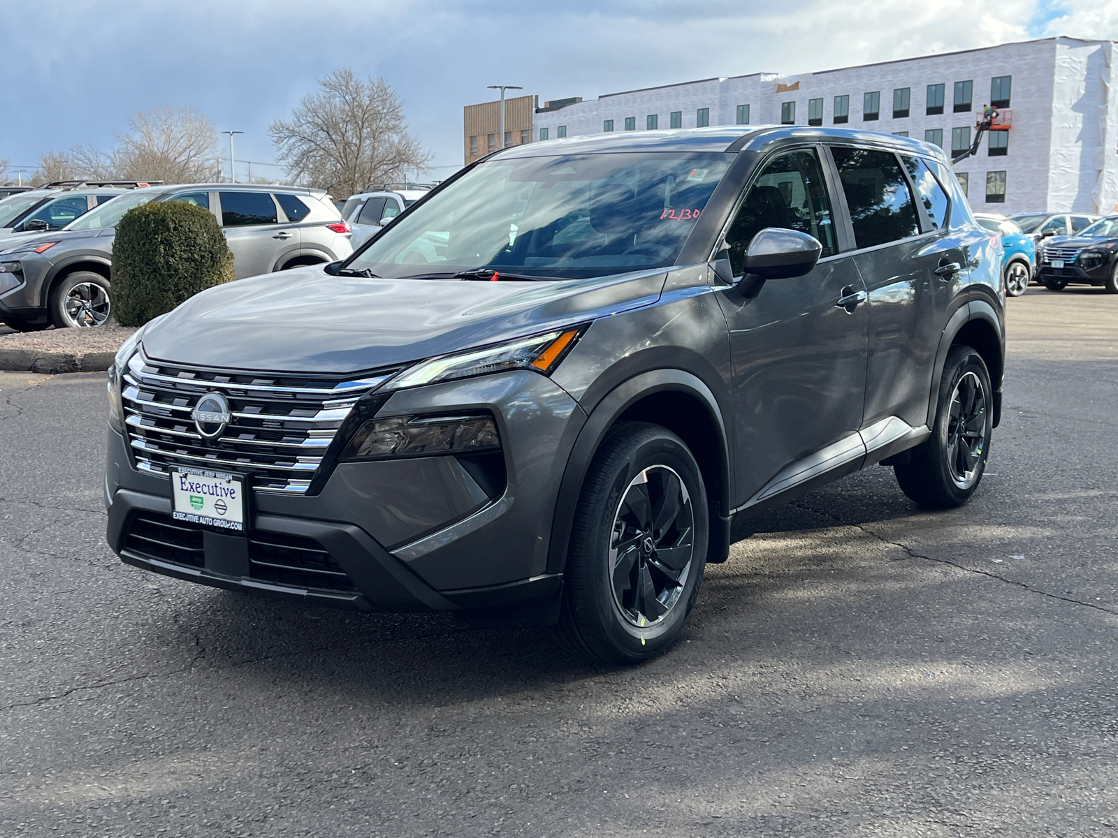 2025 Nissan Rogue SV 5