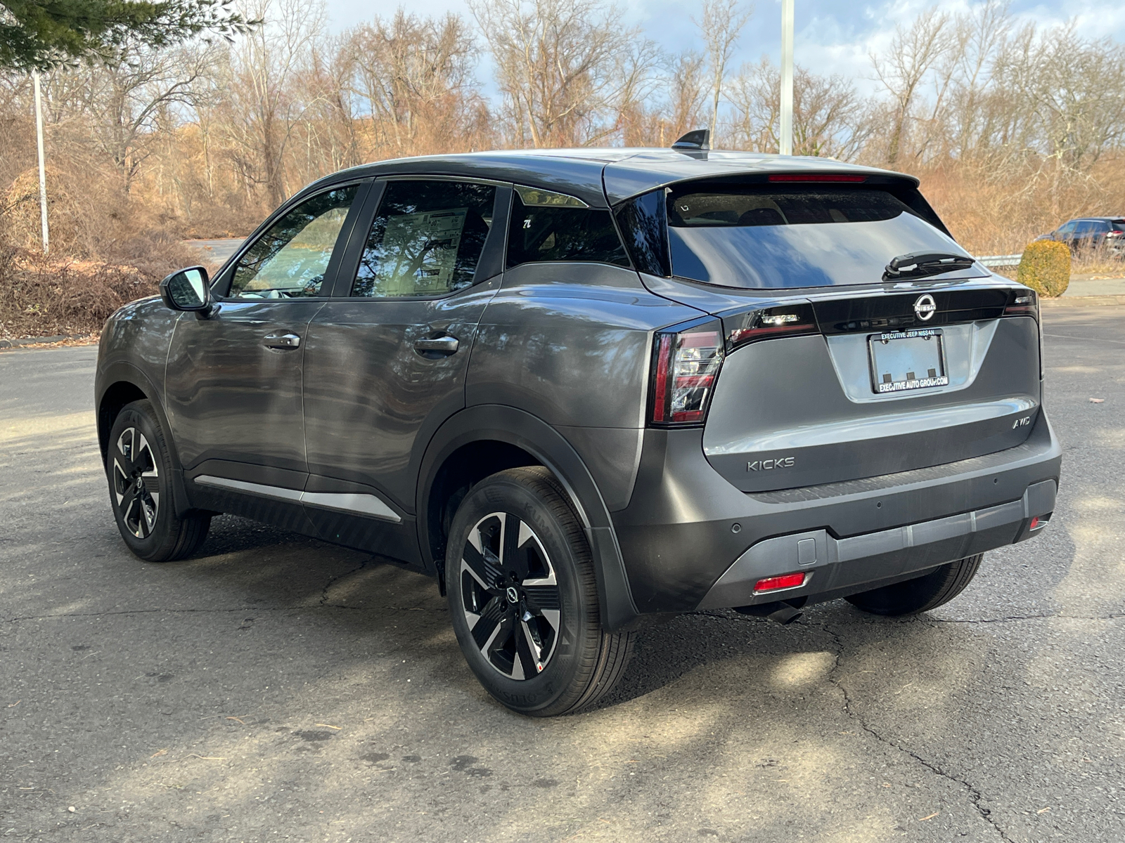 2025 Nissan Kicks SV 4