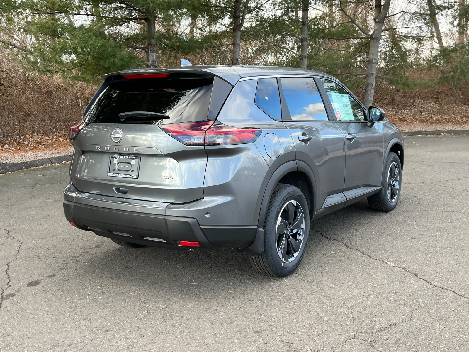 2025 Nissan Rogue SV 2