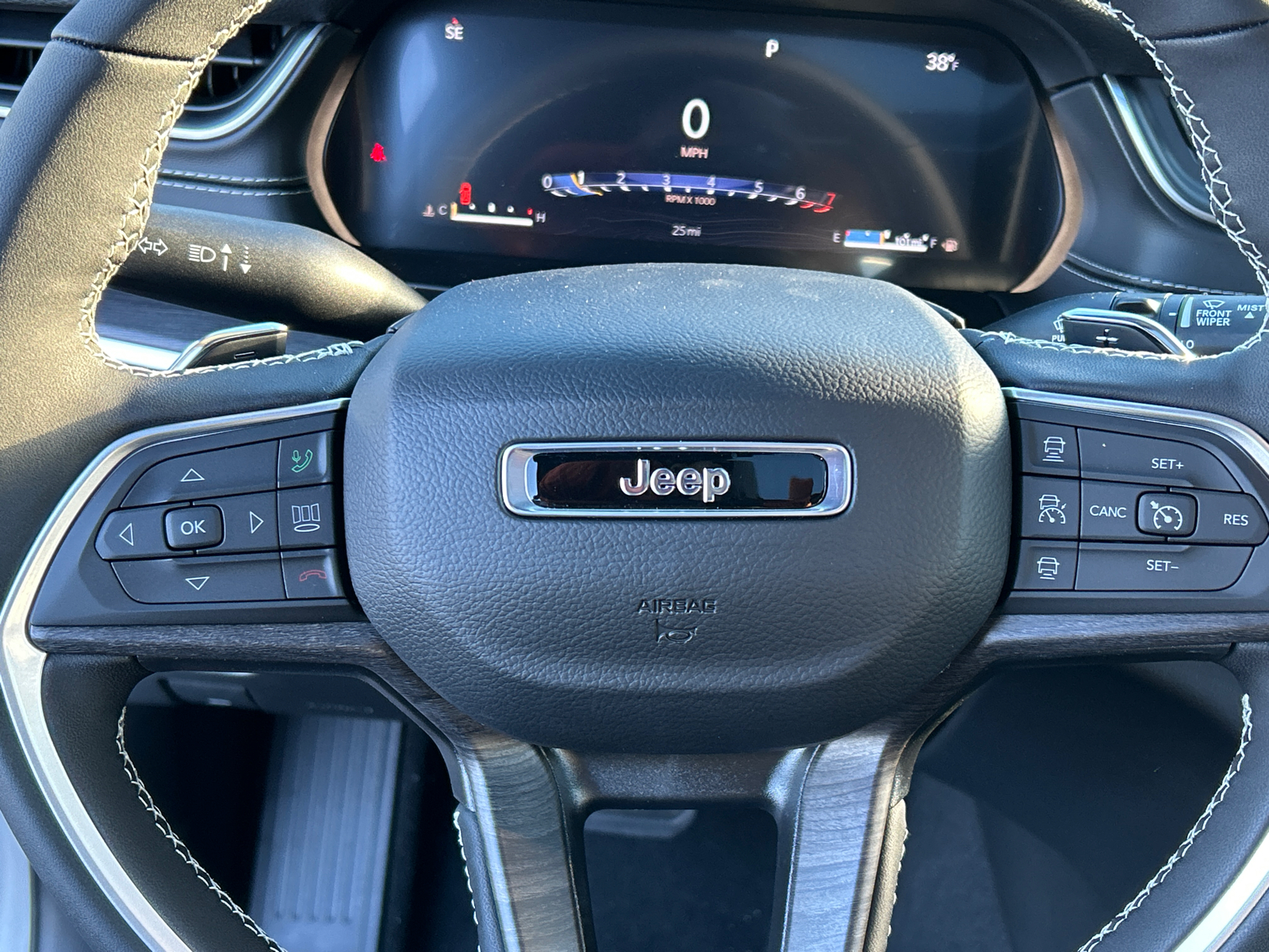 2024 Jeep Grand Cherokee Limited 11