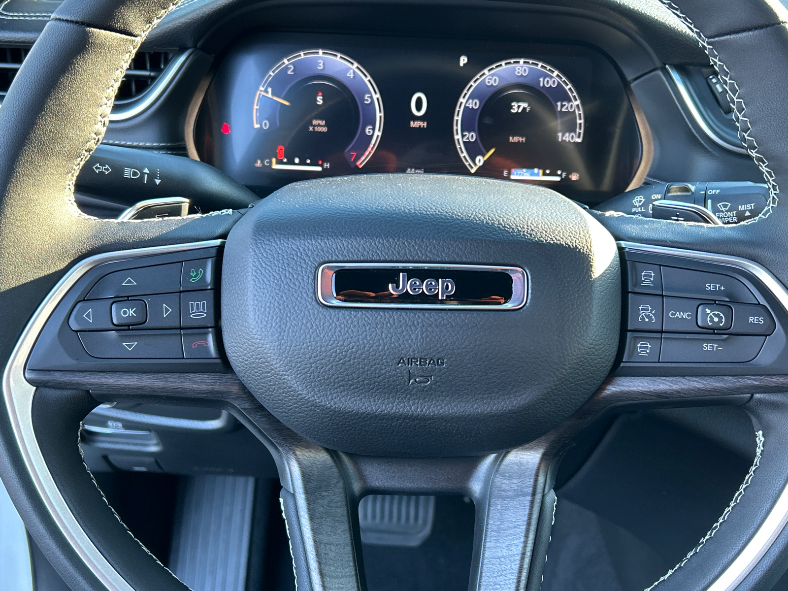 2024 Jeep Grand Cherokee L Limited 11