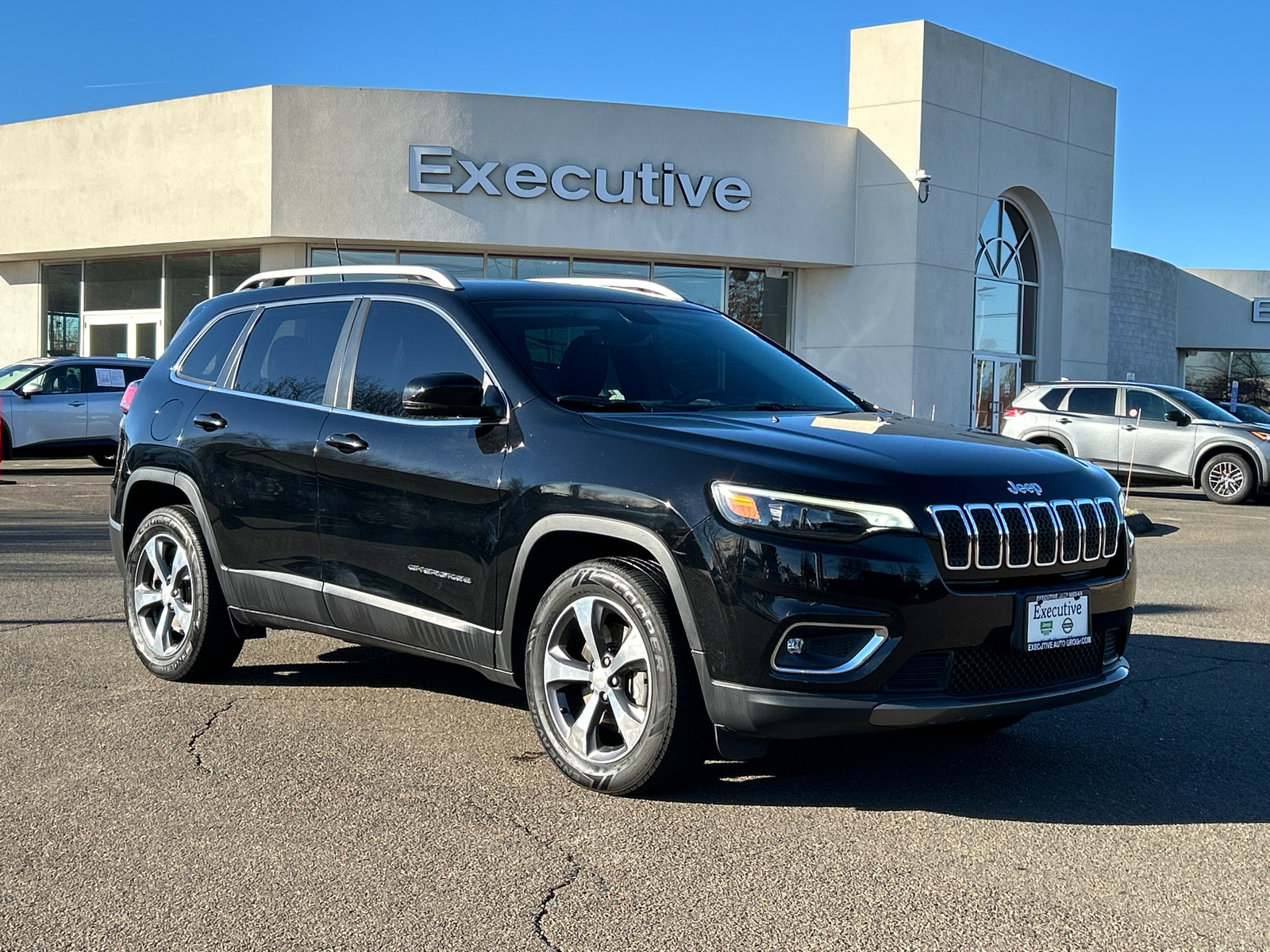 2019 Jeep Cherokee Limited 1