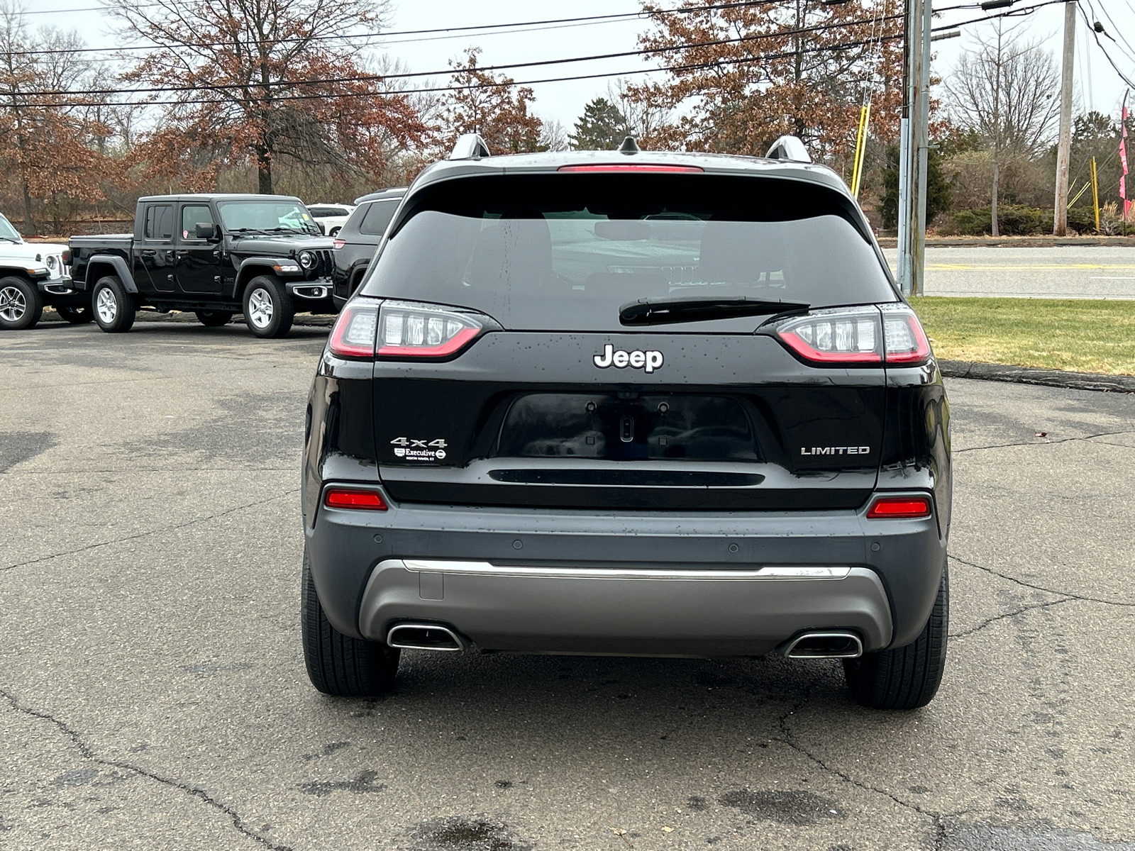 2019 Jeep Cherokee Limited 3