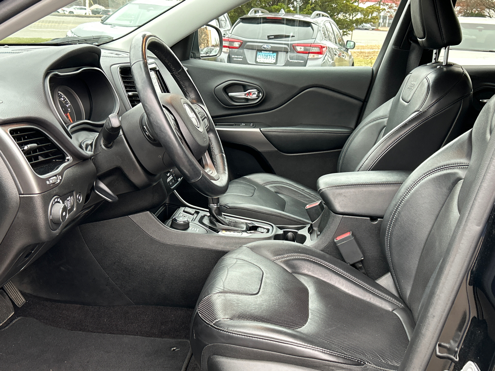 2019 Jeep Cherokee Limited 10