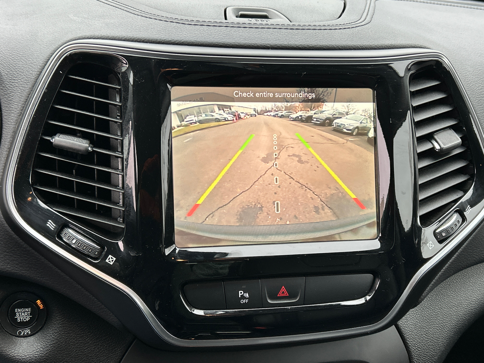 2019 Jeep Cherokee Limited 16