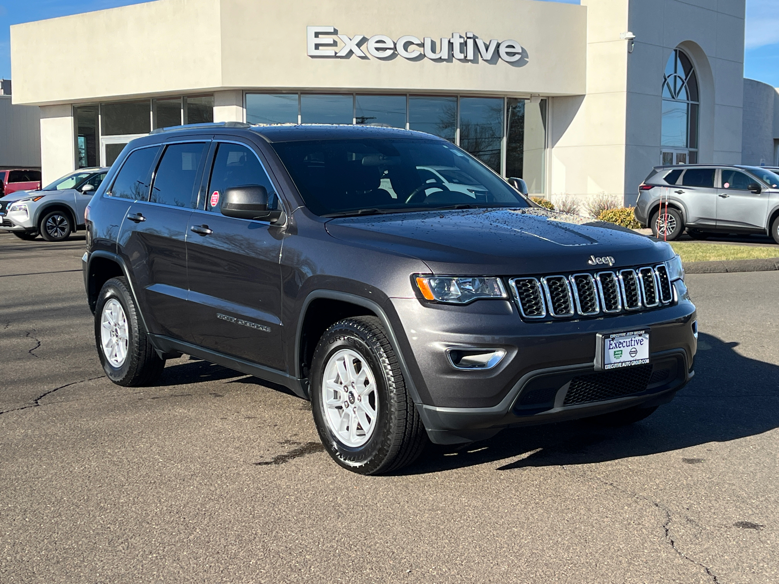 2020 Jeep Grand Cherokee Laredo E 1