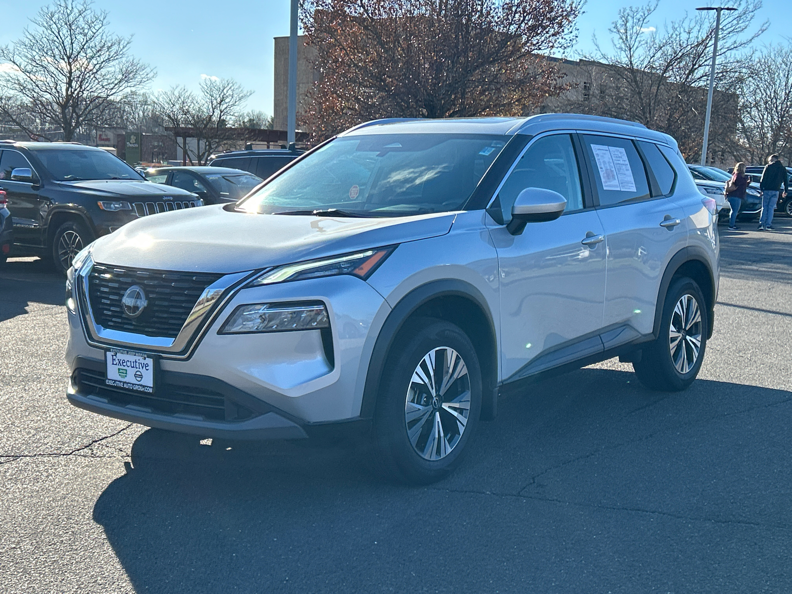 2023 Nissan Rogue SV 5