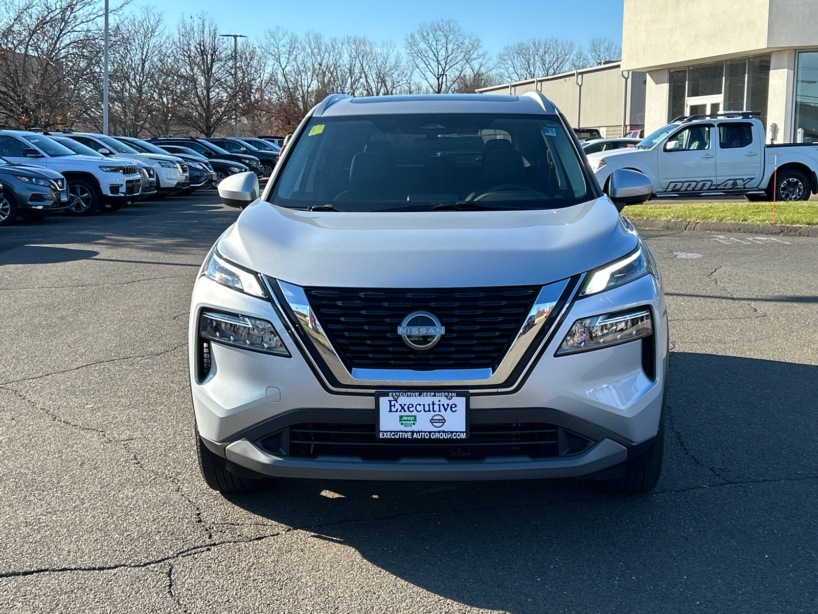 2023 Nissan Rogue SV 6