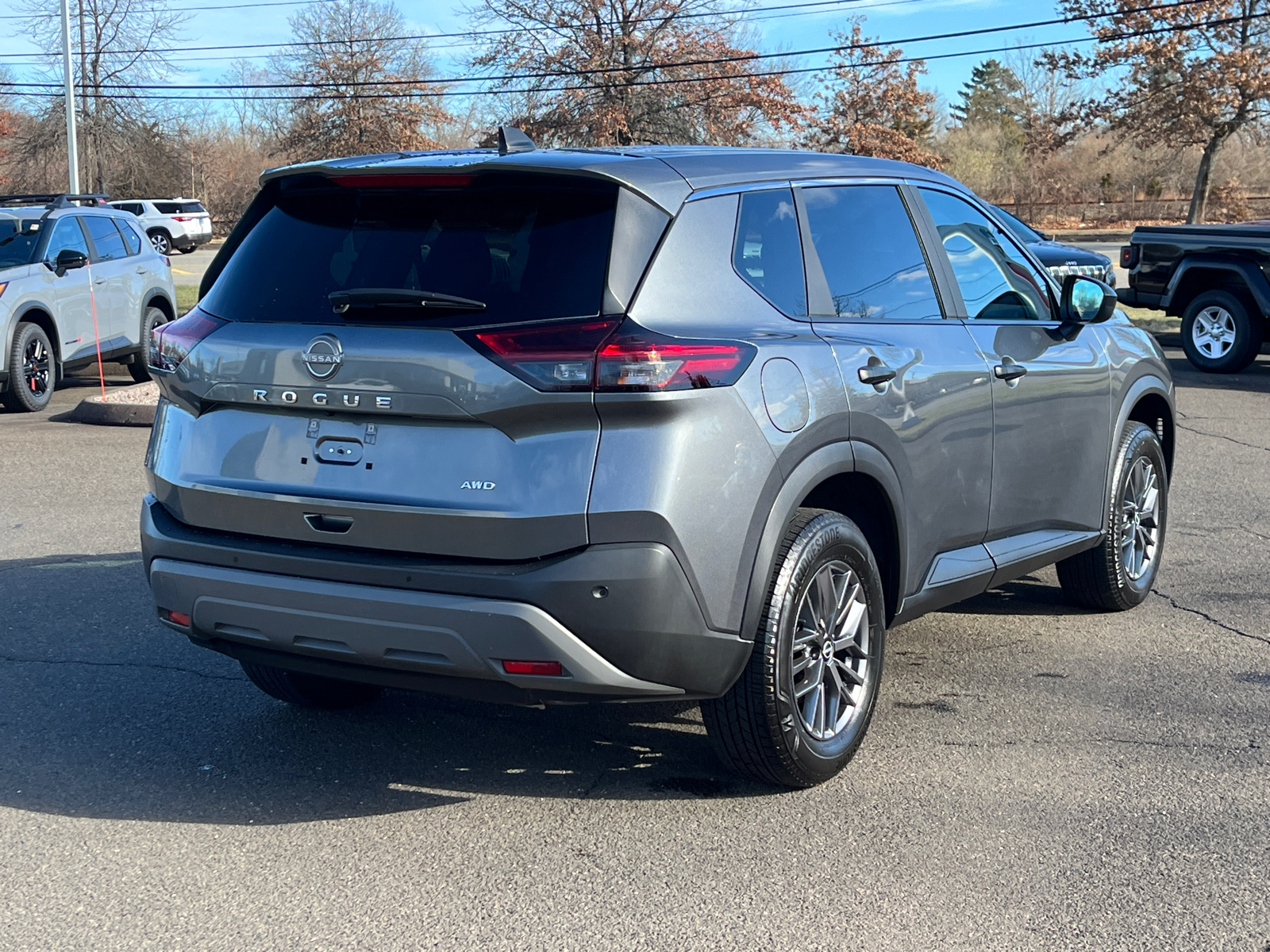 2023 Nissan Rogue S 2