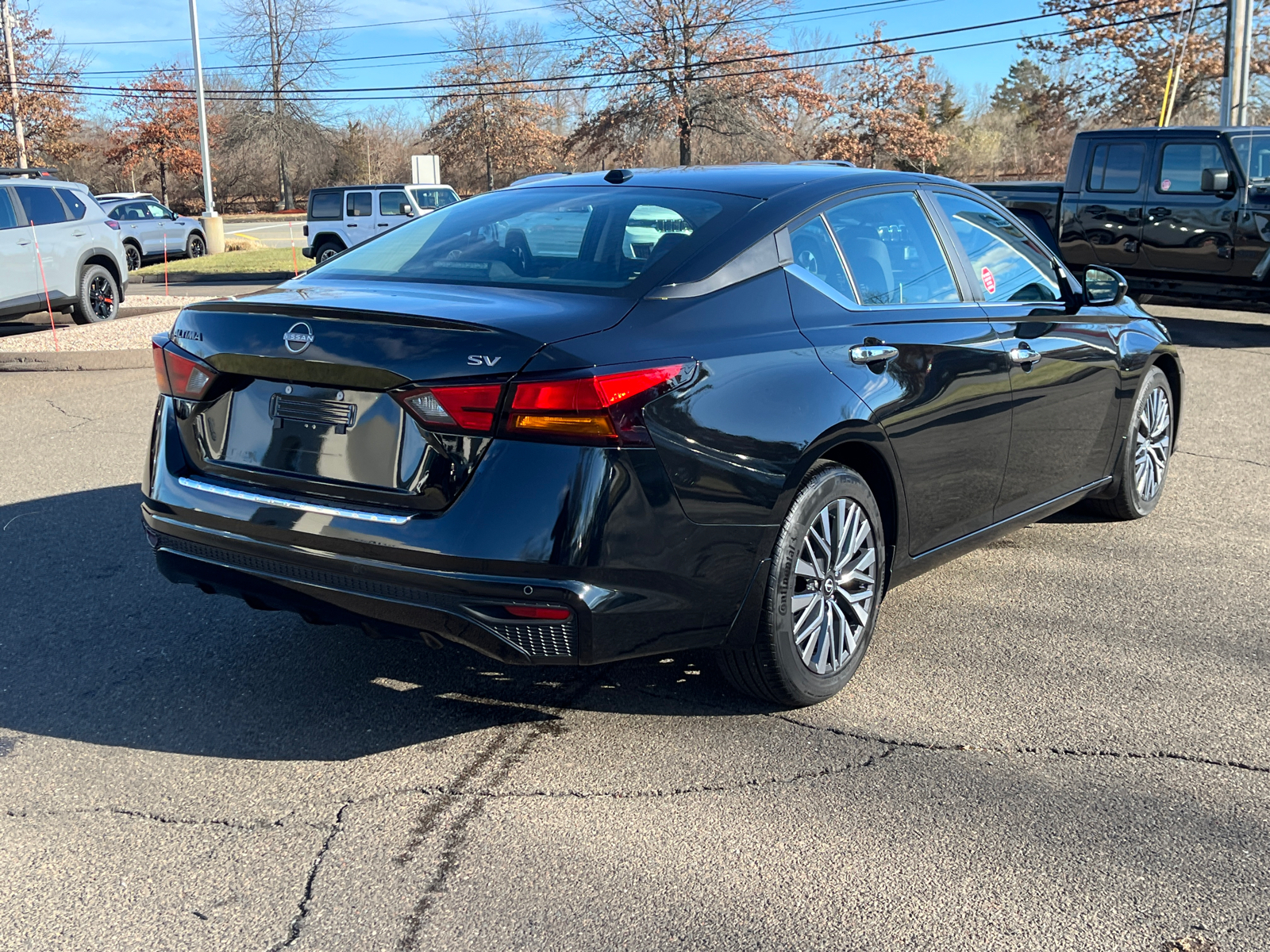 2023 Nissan Altima 2.5 SV 2