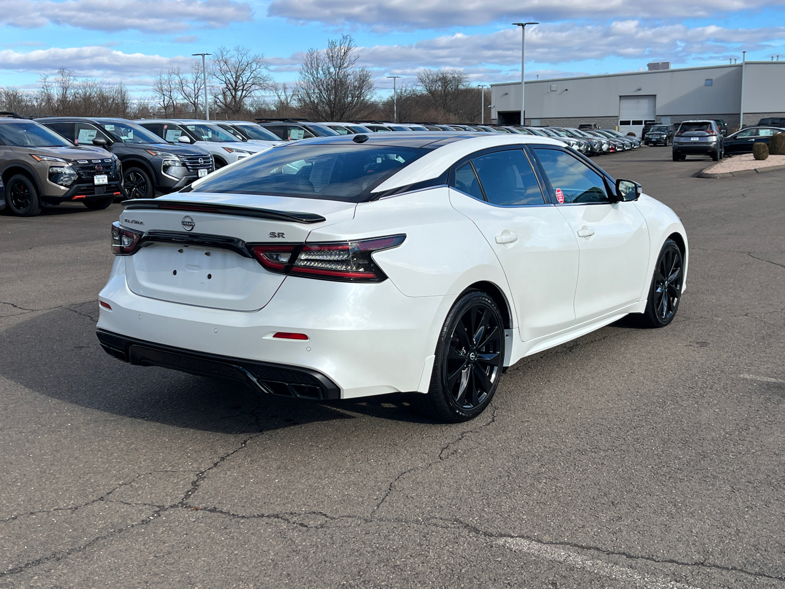 2023 Nissan Maxima SR 2