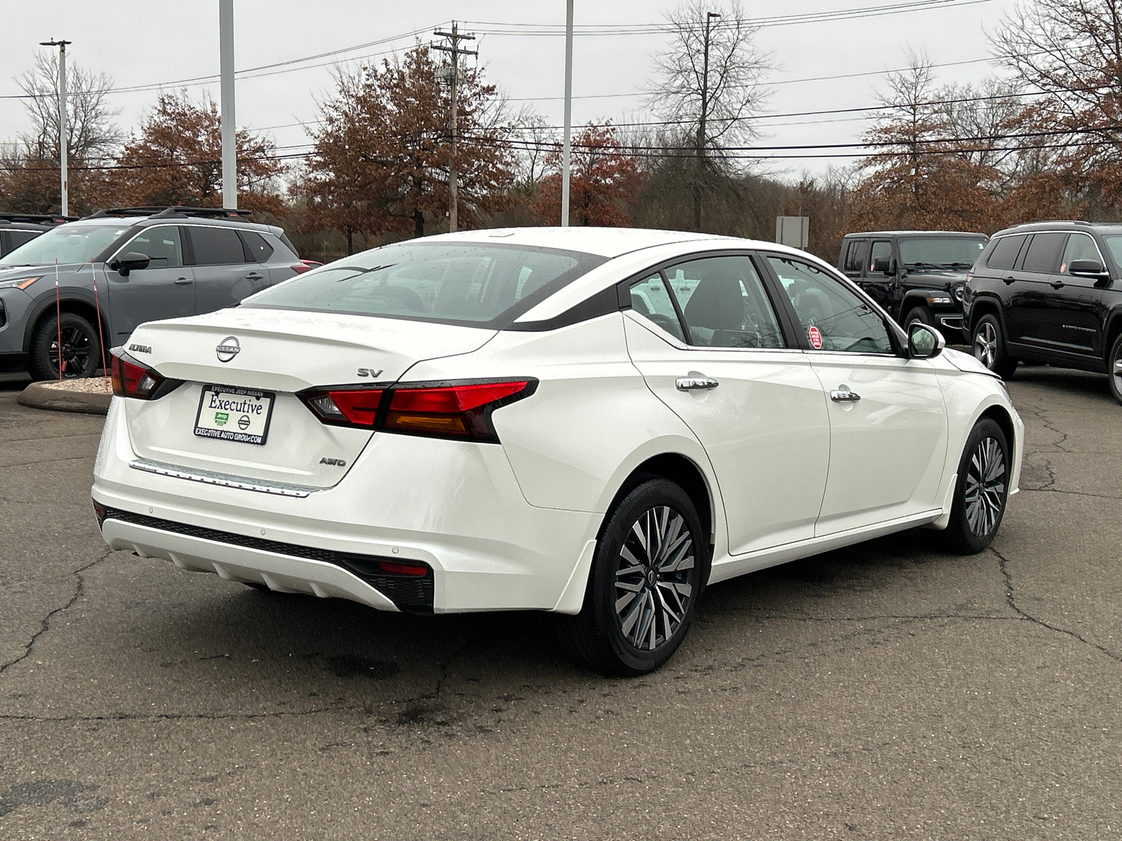 2023 Nissan Altima 2.5 SV 2