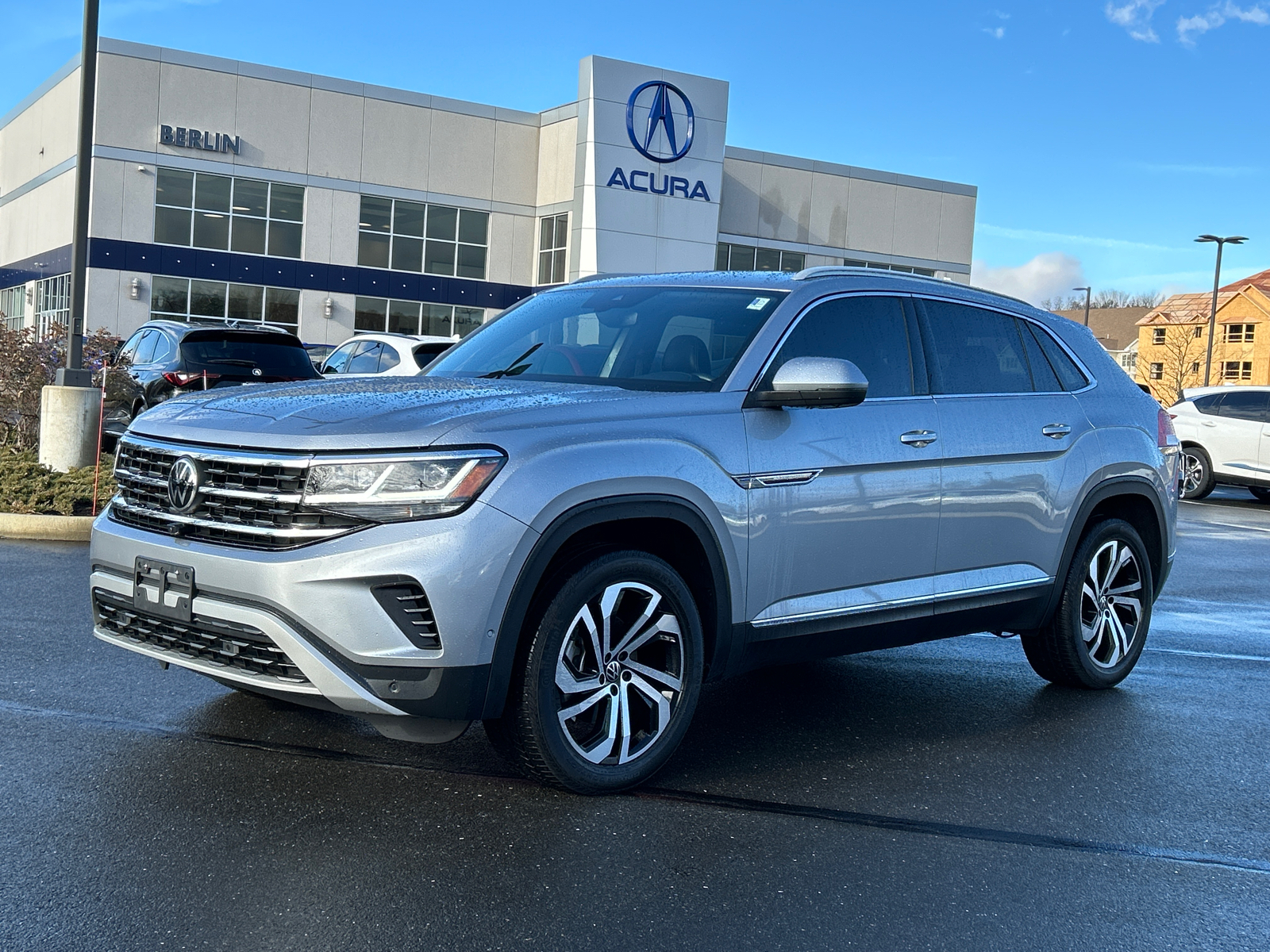 2021 Volkswagen Atlas Cross Sport 3.6L V6 SEL Premium 1