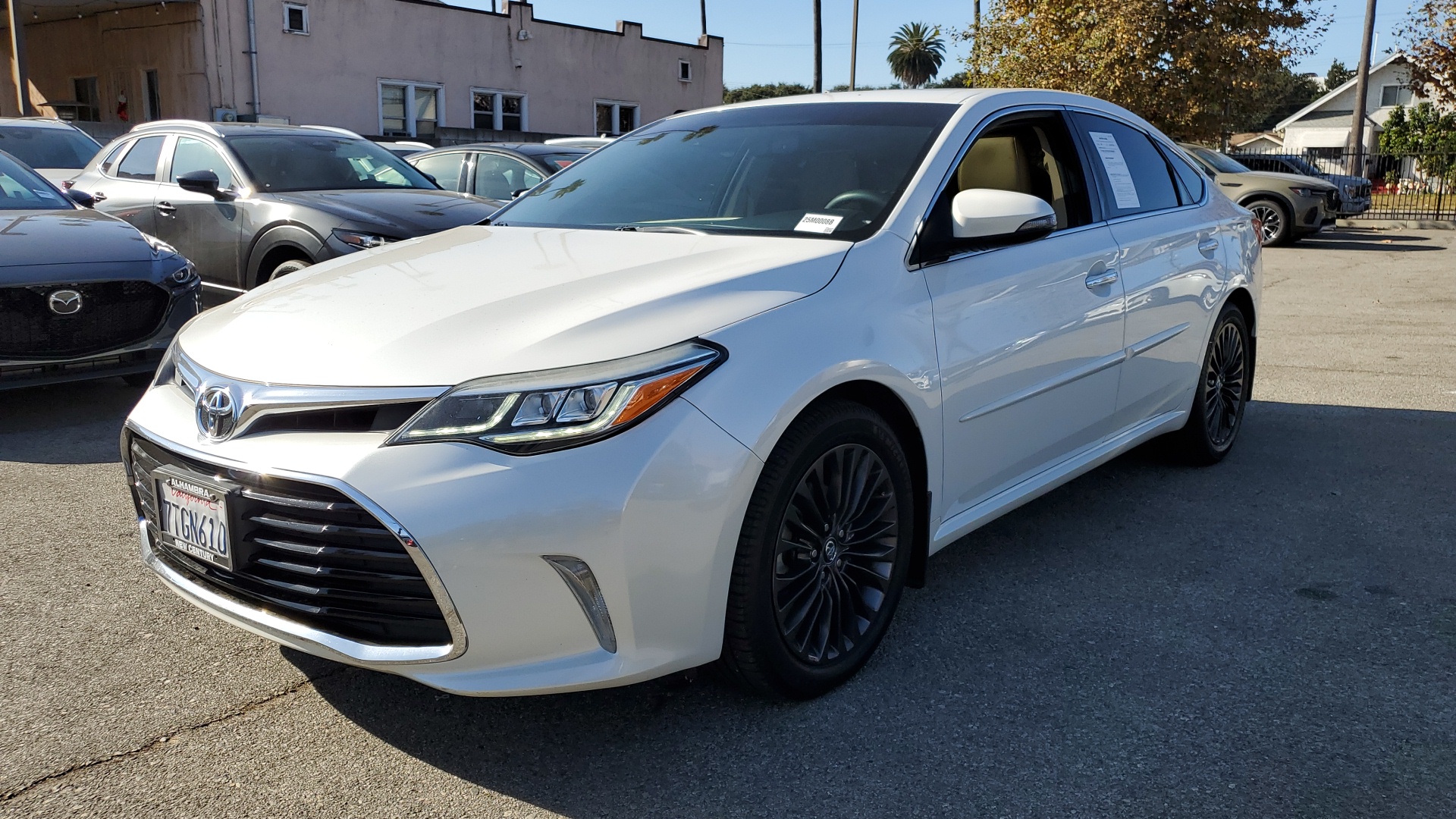 2016 Toyota Avalon Limited 8