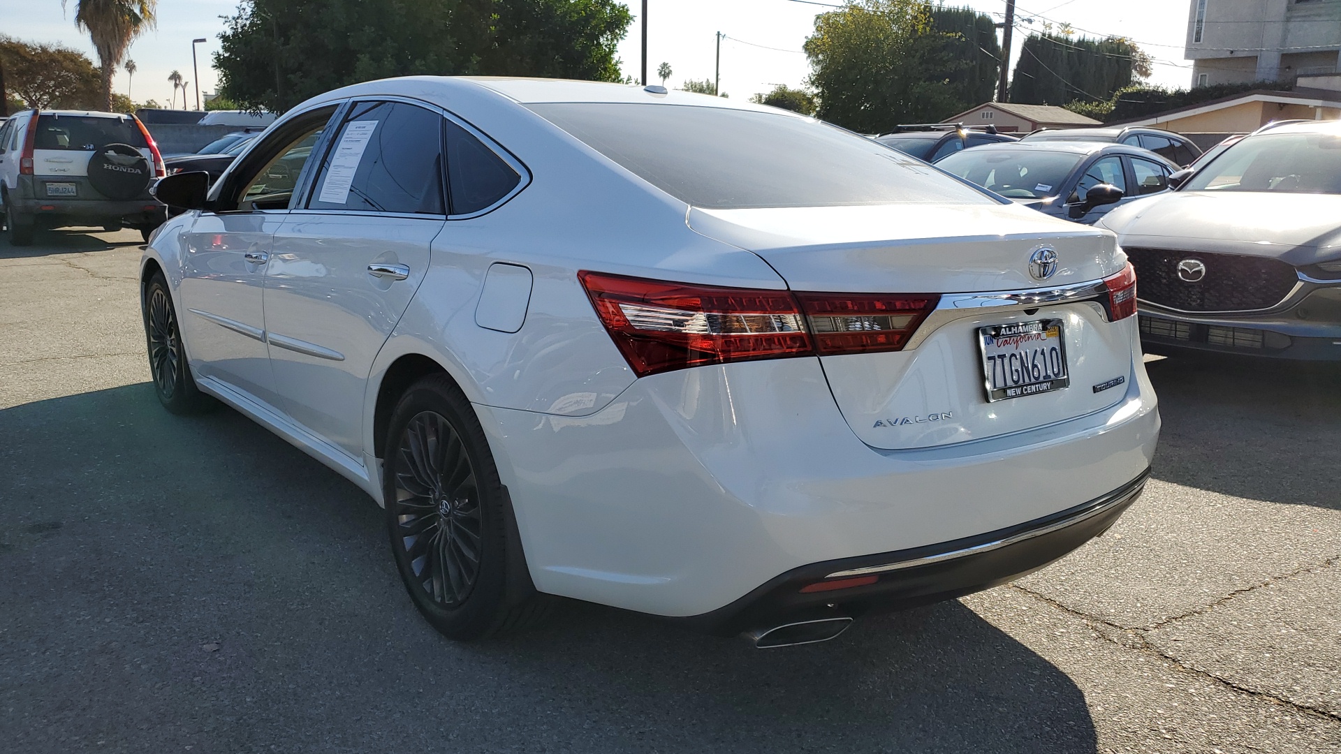 2016 Toyota Avalon Limited 9