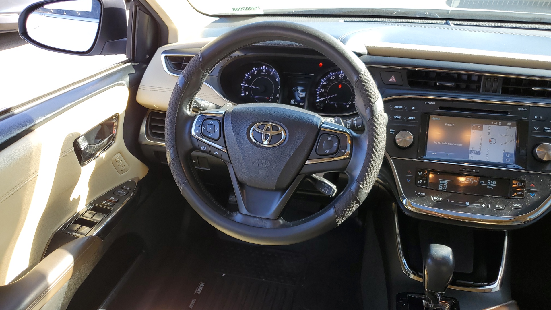 2016 Toyota Avalon Limited 17