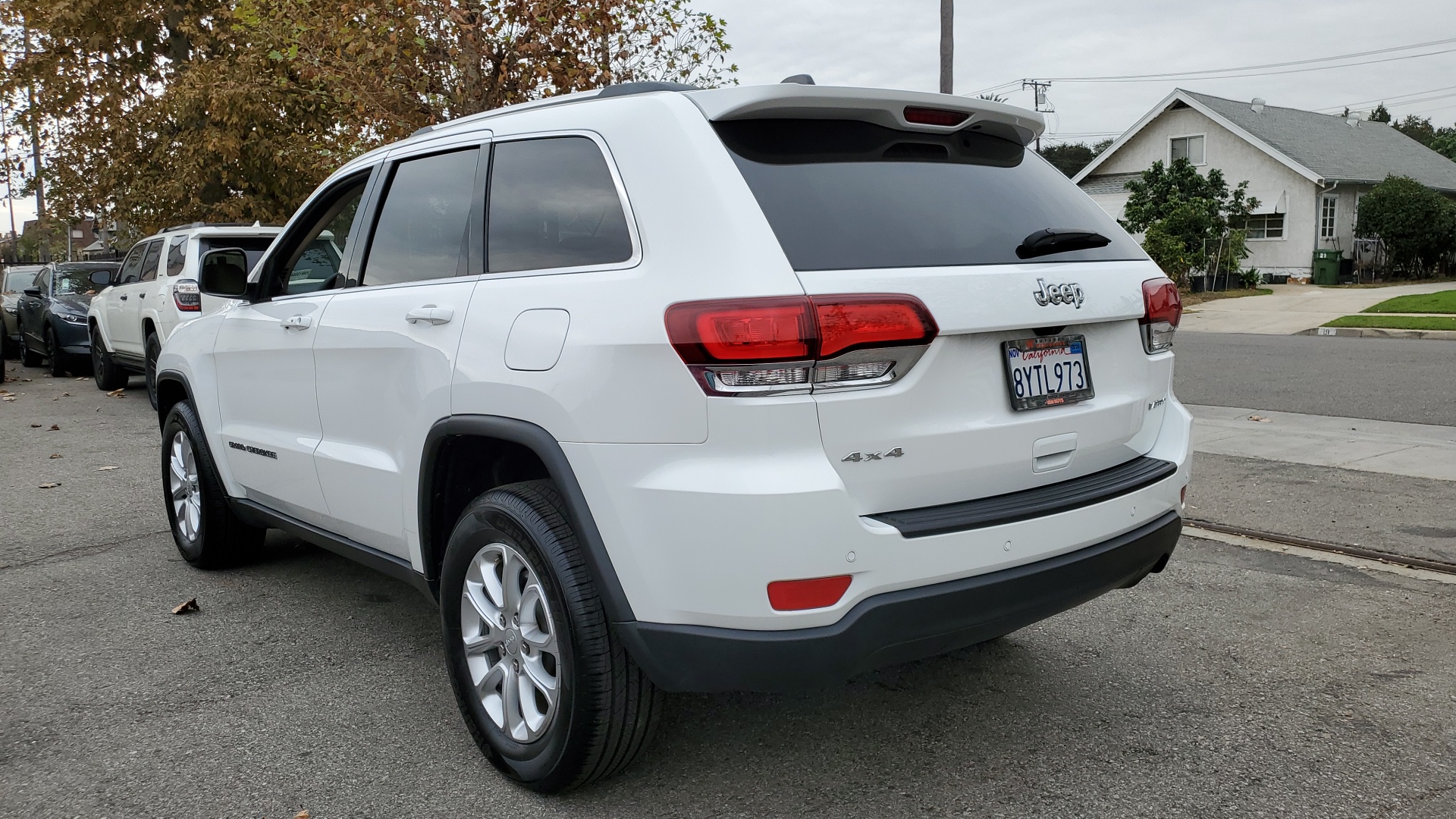 2021 Jeep Grand Cherokee Laredo E 3