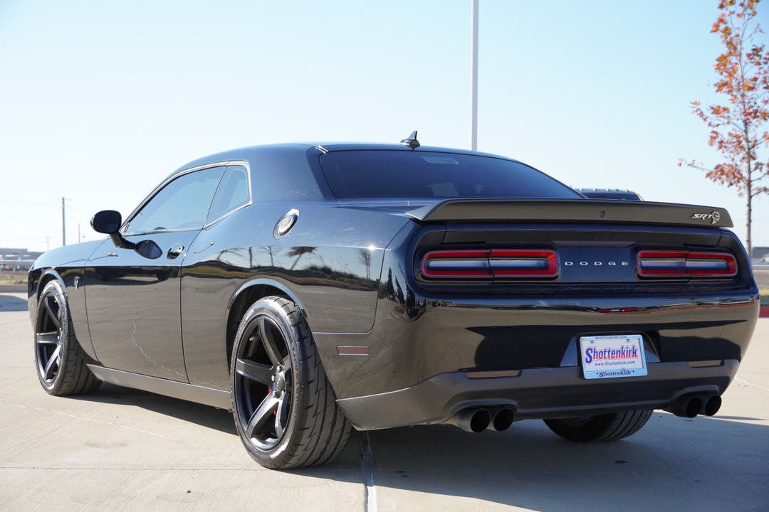 2017 Dodge Challenger SRT Hellcat 6