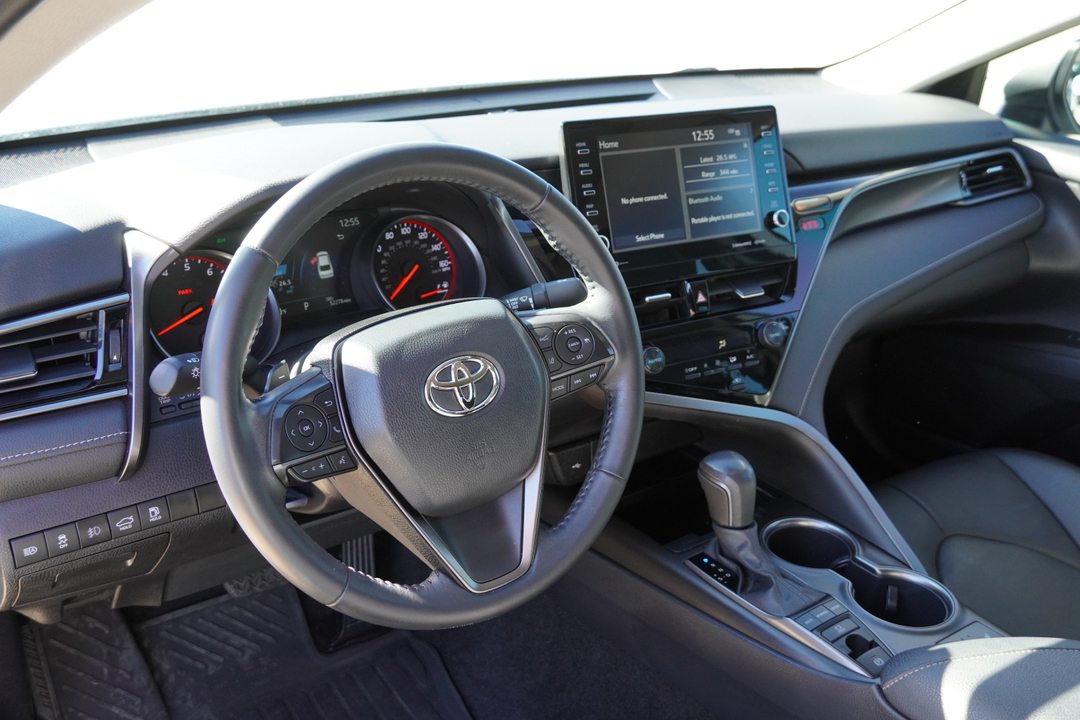 2021 Toyota Camry XSE 19