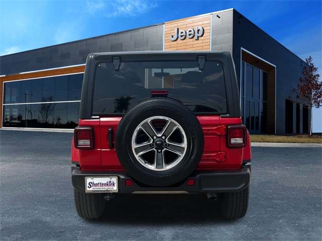 2023 Jeep Wrangler Sahara 4