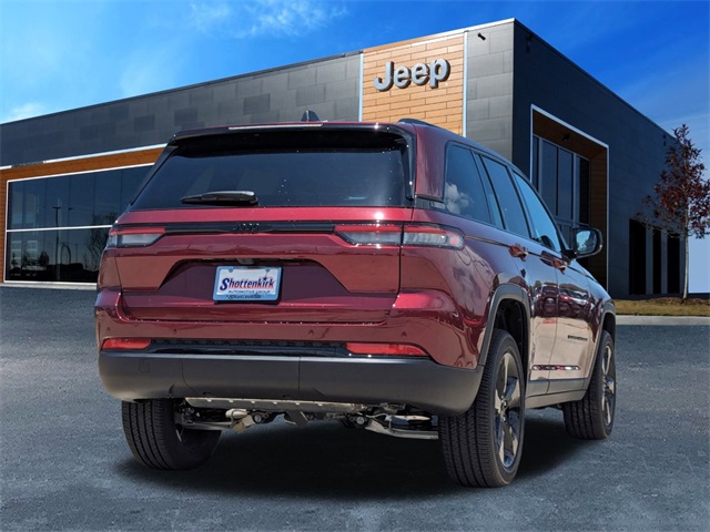 2024 Jeep Grand Cherokee Altitude 3