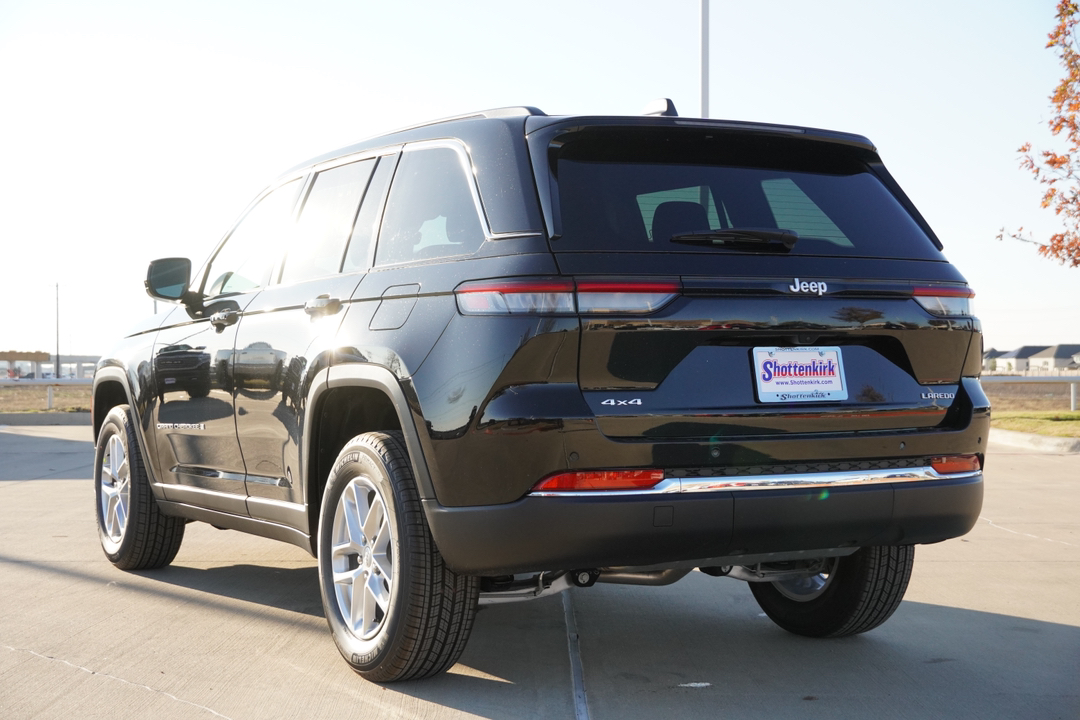 2025 Jeep Grand Cherokee Laredo 6