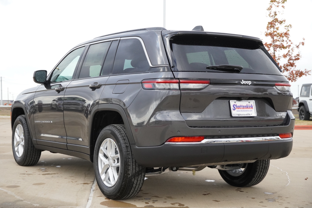 2025 Jeep Grand Cherokee Laredo 6