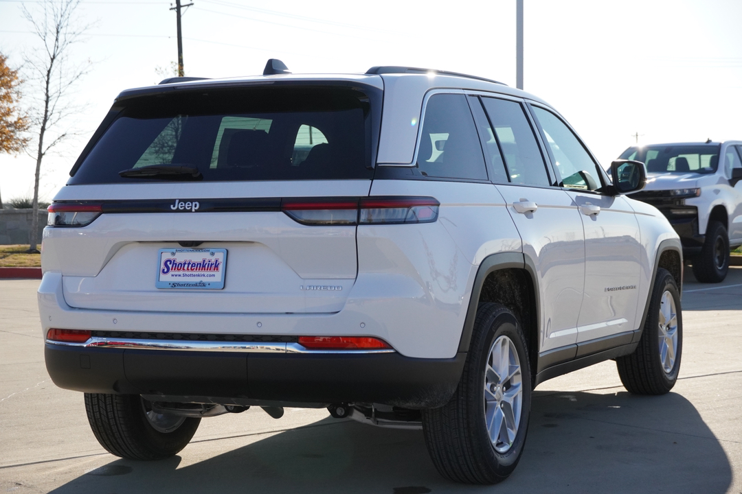 2025 Jeep Grand Cherokee Laredo 8