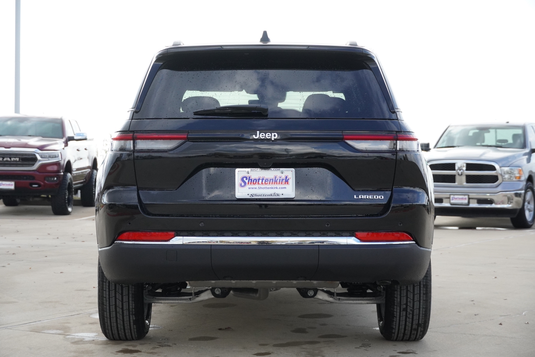 2025 Jeep Grand Cherokee Laredo 7