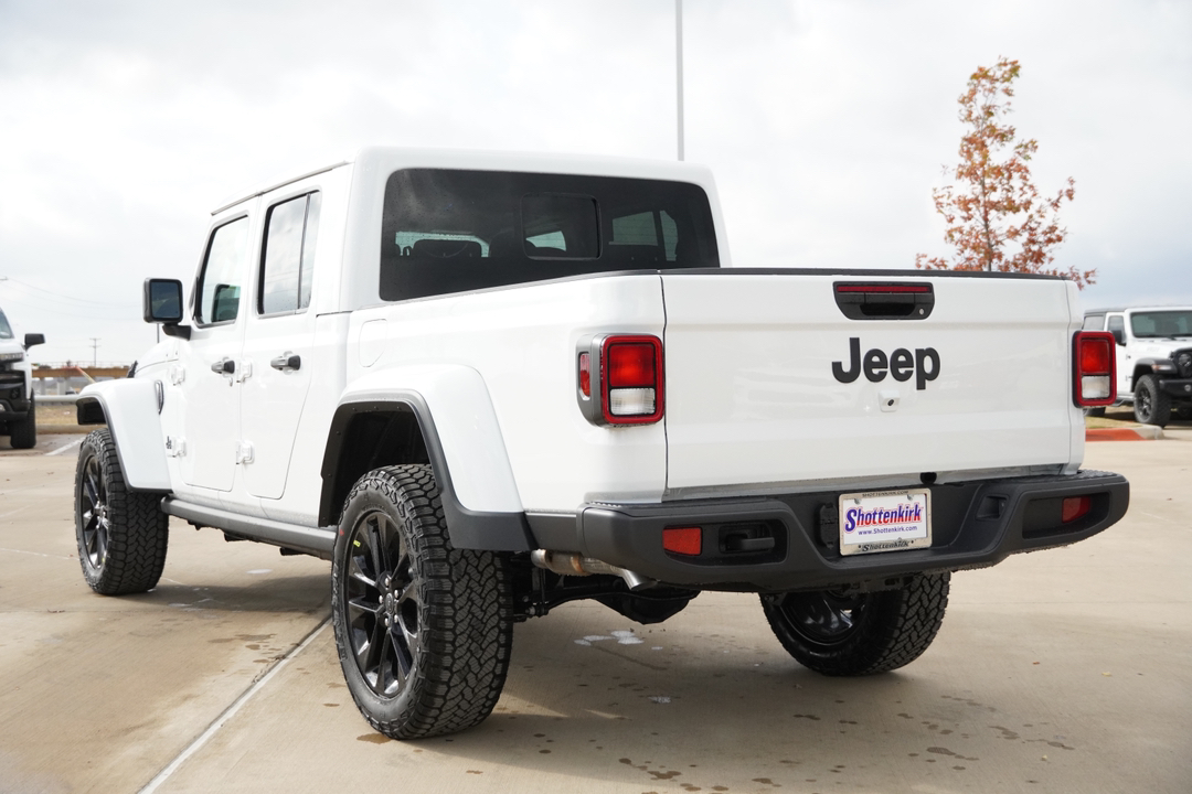 2025 Jeep Gladiator Nighthawk 6